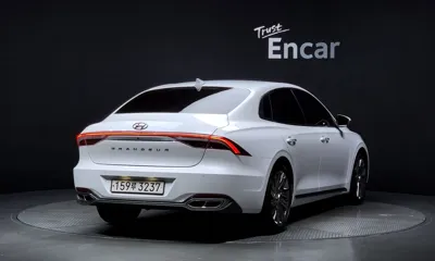 Hyundai Grandeur 2022, 84458 км, за 17932.21 USD