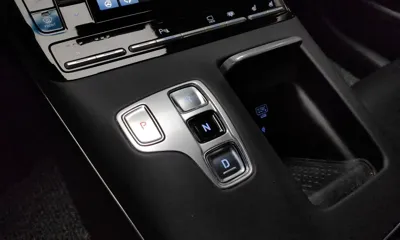 Hyundai Grandeur 2022, 84458 км, за 17932.21 USD - фото 9