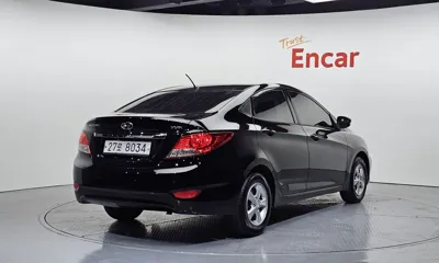 Hyundai Accent 2014, 102016 км, за 3237.53 USD