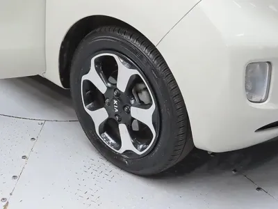 Kia Ray 2013, 156993 км, за 2953.92 USD
