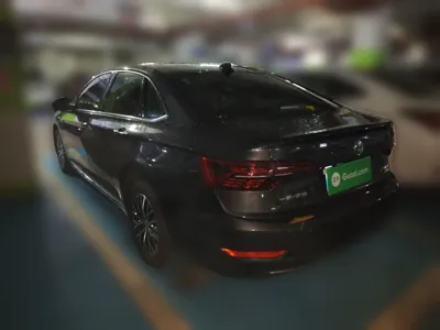 Volkswagen Sagitar · 2020 год