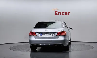Mercedes-Benz E-Class 2014, 120649 км, за 6502.89 USD