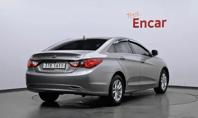 Hyundai Sonata 2012, 162912 км, за 2539.56 USD