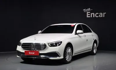 Mercedes-Benz E-Class · 2023 год