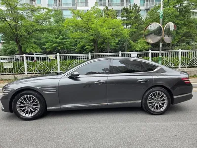 Genesis G80 2022, 105526 км, за 15747.67 USD