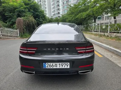 Genesis G80 2022, 105526 км, за 15747.67 USD