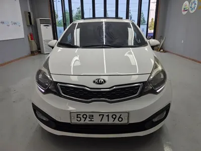 Kia Pride 2014, 105656 км, за 3085.2 USD