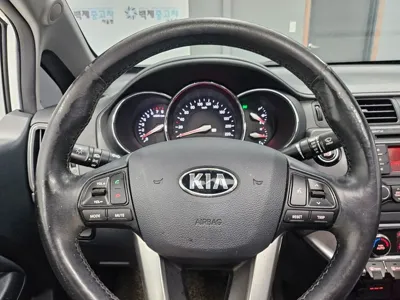 Kia Pride 2014, 105656 км, за 3061.89 USD - фото 11