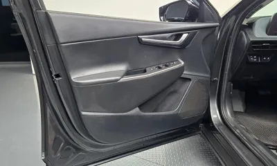 Kia EV6 2023, 76882 км, за 18149.9 USD - фото 24