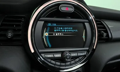 MINI Cooper 2016, 95944 км, за 5057.8 USD - фото 16