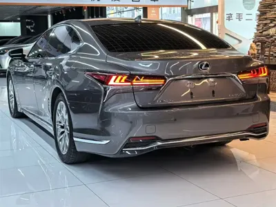 Lexus LS 2019, 95000 км, за 58562.73 USD