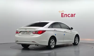 Hyundai Sonata 2010, 140843 км, за 2299 USD