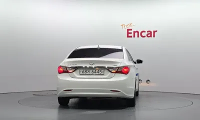Hyundai Sonata 2010, 140843 км, за 2299 USD