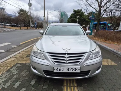 Hyundai Genesis · 2010 год