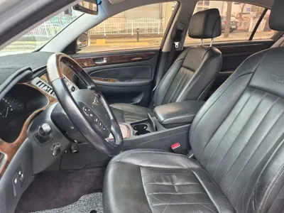 Hyundai Genesis 2010, 144811 км, за 2953.92 USD - фото 6