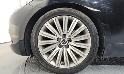 Kia K9 2014, 186255 км, за 4304.63 USD