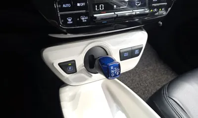 Toyota Prius 2016, 114533 км, за 8060.84 USD - фото 9