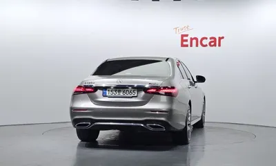 Mercedes-Benz E-Class 2021, 46992 км, за 22990.01 USD