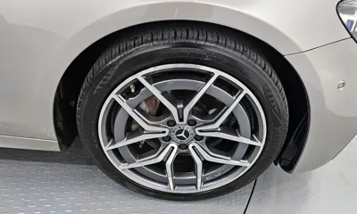 Mercedes-Benz E-Class 2021, 46992 км, за 22990.01 USD
