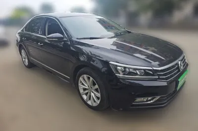 Volkswagen Passat 2017, 136200 км, за 9881 USD