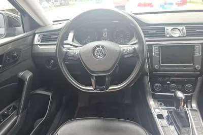 Volkswagen Passat 2017, 136200 км, за 9881 USD - фото 9