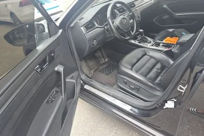 Volkswagen Passat 2017, 136200 км, за 9881 USD - фото 19