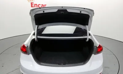 Hyundai Avante 2017, 51440 км, за 6531.44 USD - фото 20