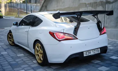 Hyundai Genesis 2015, 129006 км, за 9813.58 USD
