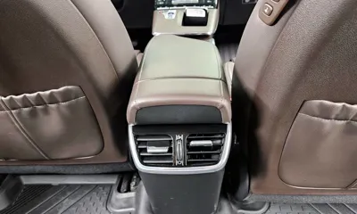 Hyundai Grandeur 2020, 237850 км, за 8853.65 USD - фото 19