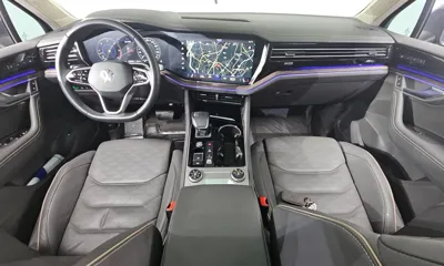 Volkswagen Touareg 2023, 48694 км, за 49536.38 USD - фото 7