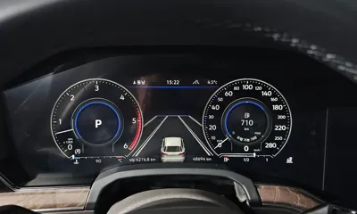 Volkswagen Touareg 2023, 48694 км, за 49536.38 USD - фото 8
