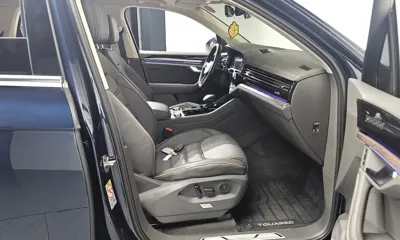 Volkswagen Touareg 2023, 48694 км, за 49536.38 USD - фото 11