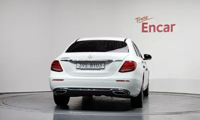Mercedes-Benz E-Class 2019, 130871 км, за 12295.36 USD