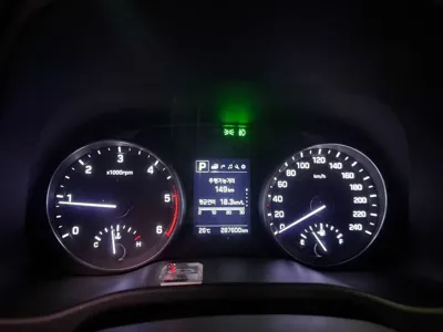 Hyundai Avante 2016, 287600 км, за 65636.08 USD - фото 8