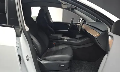 Tesla Model Y 2024, 37091 км, за 27870.02 USD - фото 10