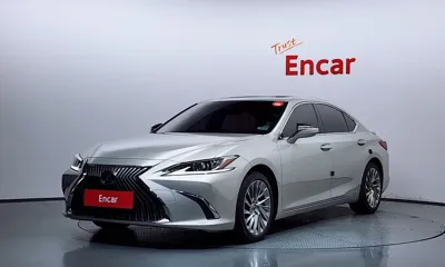Lexus ES · 2019 год
