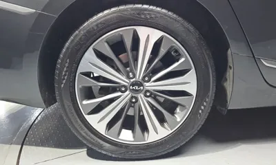 Kia K8 2022, 151040 км, за 15562.93 USD
