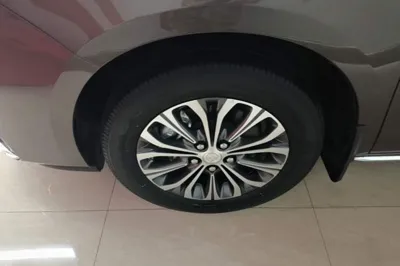 Buick GL8 2023, 33200 км, за 21056 USD - фото 15