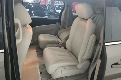 Buick GL8 2023, 33200 км, за 21056 USD - фото 24