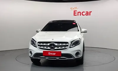 Mercedes-Benz GLA-Class 2018, 110580 км, за 9139.07 USD