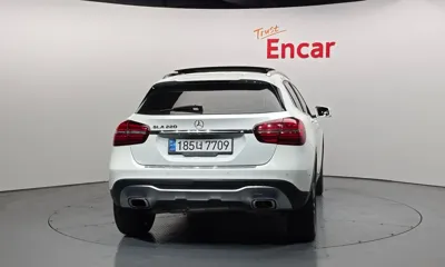 Mercedes-Benz GLA-Class 2018, 110580 км, за 9139.07 USD