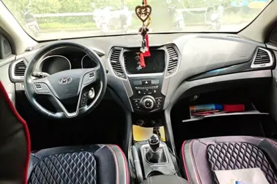 Hyundai Santa Fe 2013, 121100 км, за 5678 USD - фото 6