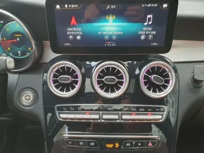 Mercedes-Benz GLC-Class 2021, 62621 км, за 27952.93 USD - фото 12