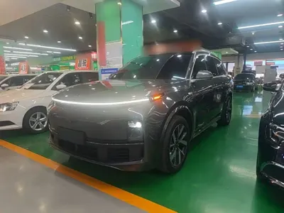 Li Auto Li L8 2023, 58600 км, за 29992.02 USD