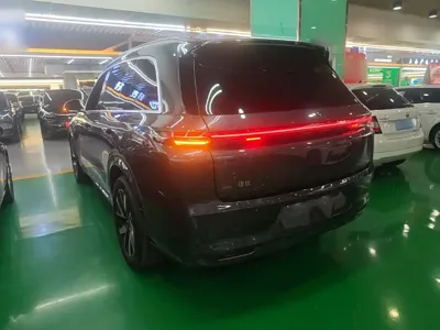 Li Auto Li L8 2023, 58600 км, за 29992.02 USD