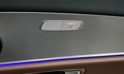 Mercedes-Benz E-Class 2017, 35140 км, за 12913.9 USD - фото 19