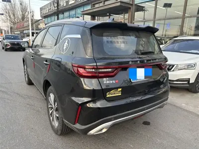 Geely Vision X6 2022, 35000 км, за 12789.33 USD