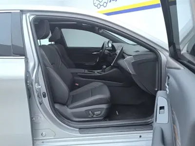 Toyota Avalon 2024, 15400 км, за 21762.38 USD - фото 8