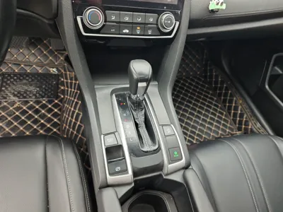 Honda Civic 2016, 85900 км, за 7659 USD - фото 17