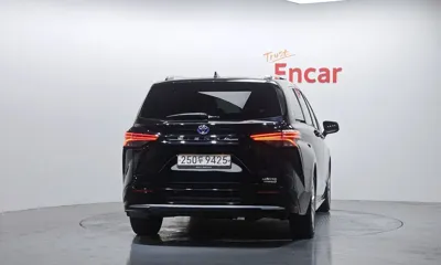 Toyota Sienna 2021, 57528 км, за 26411.68 USD
